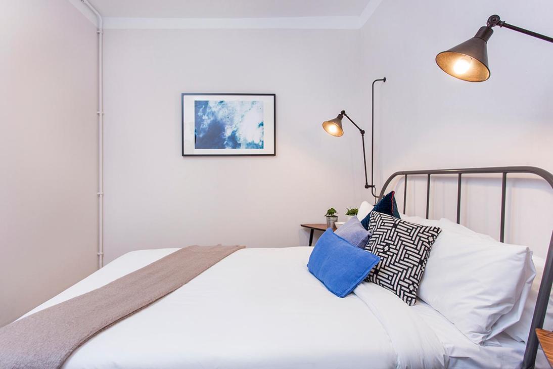 Stay U-Nique Apartments Fira Bcn Оспиталет-де-Льобрегат Номер фото